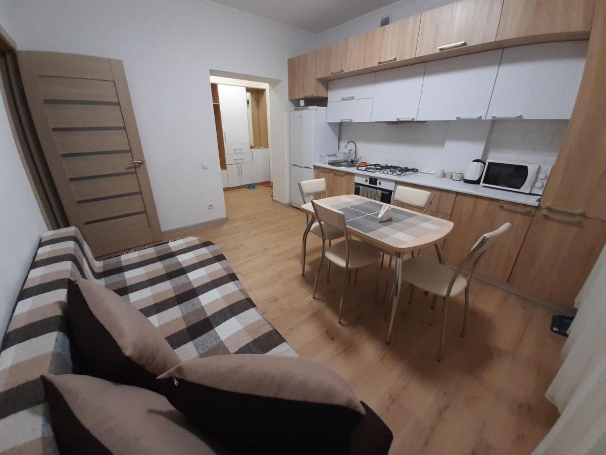 New !!! Modern Lux Apartment In The City Center With A Terrace Мукачево Экстерьер фото